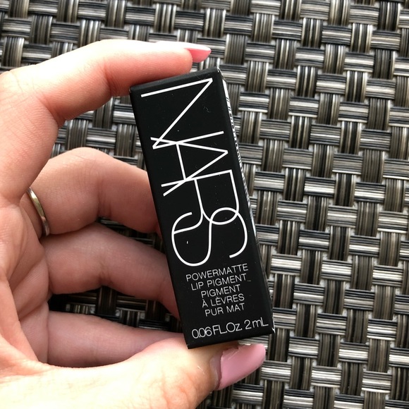 NARS “American woman” powermatte lip pigment - Picture 3 of 5